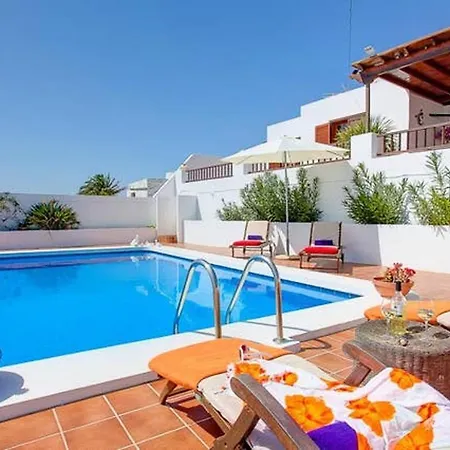 Modern In With Private Pool * Nazaret