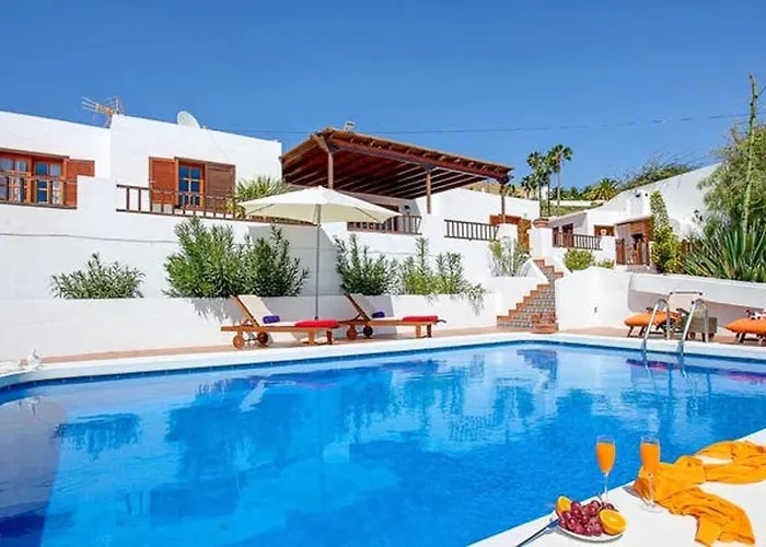 Modern In With Private Pool فيلة *